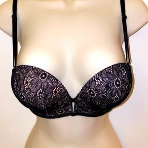 Victoria’s Secret bombshell multipurpose lace bra